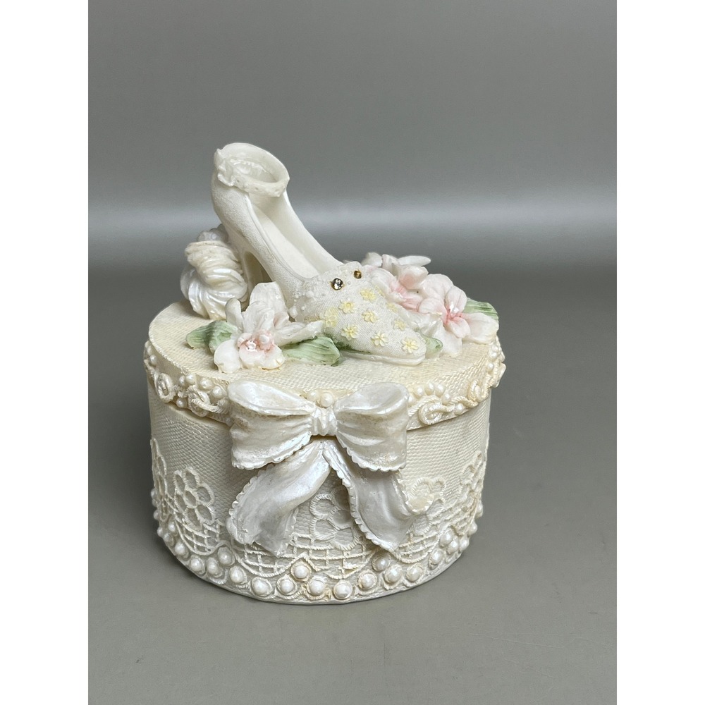 Vtg Resin Trinket Jewelry Box w/ Fancy Shoe Flowers Bow Collectible Decor 3.25"